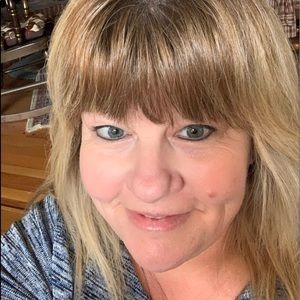 Meet your Posher, Becky